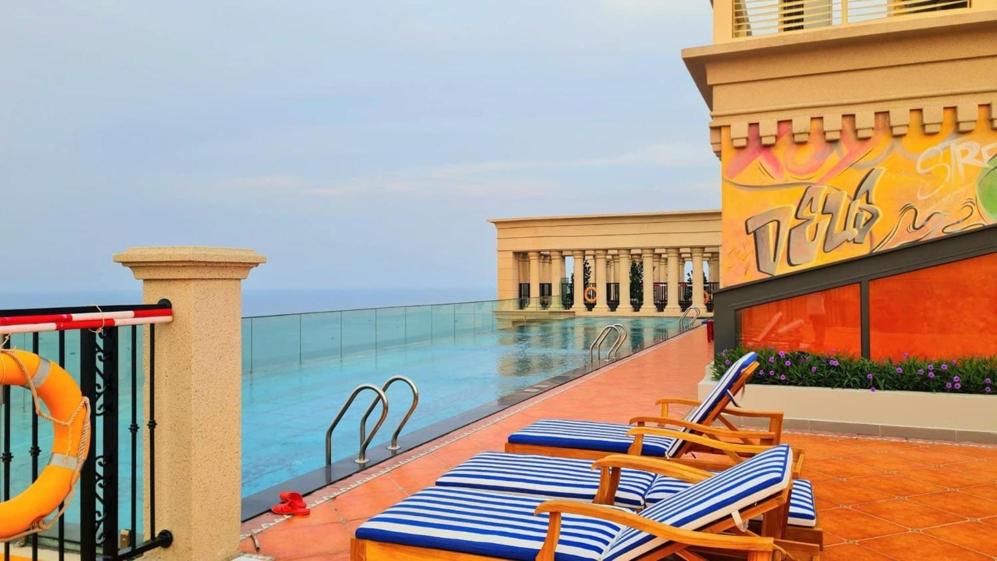 Sunset Sorrento Phu Quoc Aparthotel Buitenkant foto